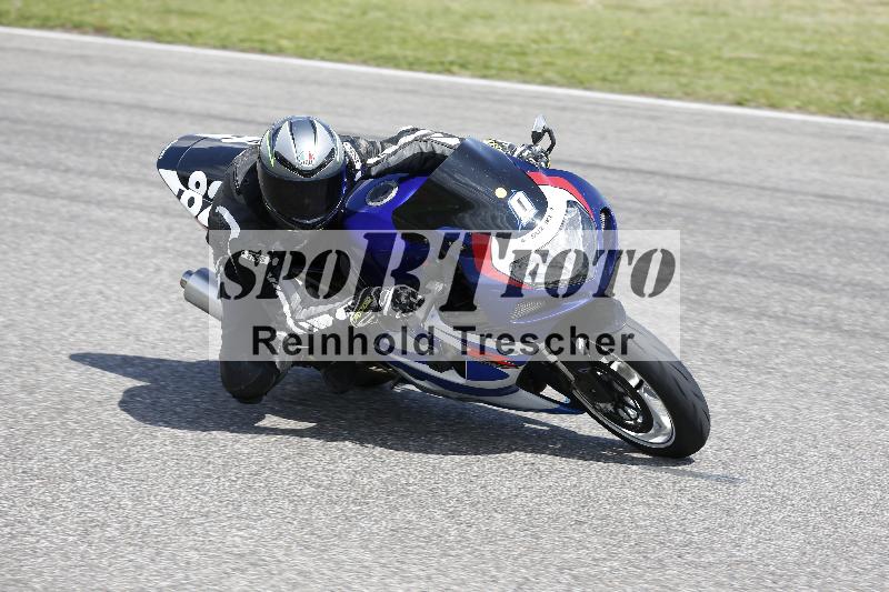 Archiv-2025/09 22.04.2025 Cornu Master School ADR/rot-rouge/0